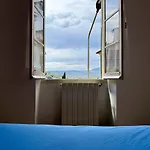 Апартаменты Host4u - Dimora Antica In Centro A Porto Maurizio Di - Casa Rina *