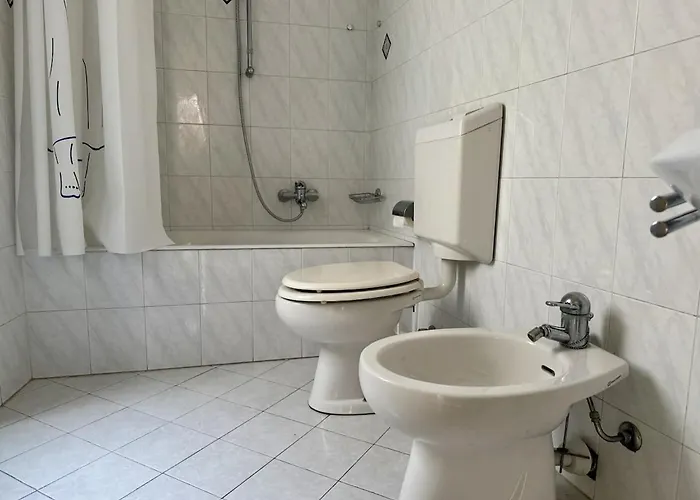 Lägenhet Host4u - Dimora Antica In Centro A Porto Maurizio Di - Casa Rina *