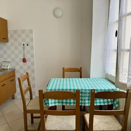 Host4u - Dimora Antica In Centro A Porto Maurizio Di - Casa Rina * Imperia